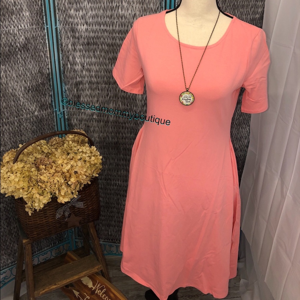 SHORT SLEEVE CLASSIC A-LINE DRESS W/SIDE POCKETS